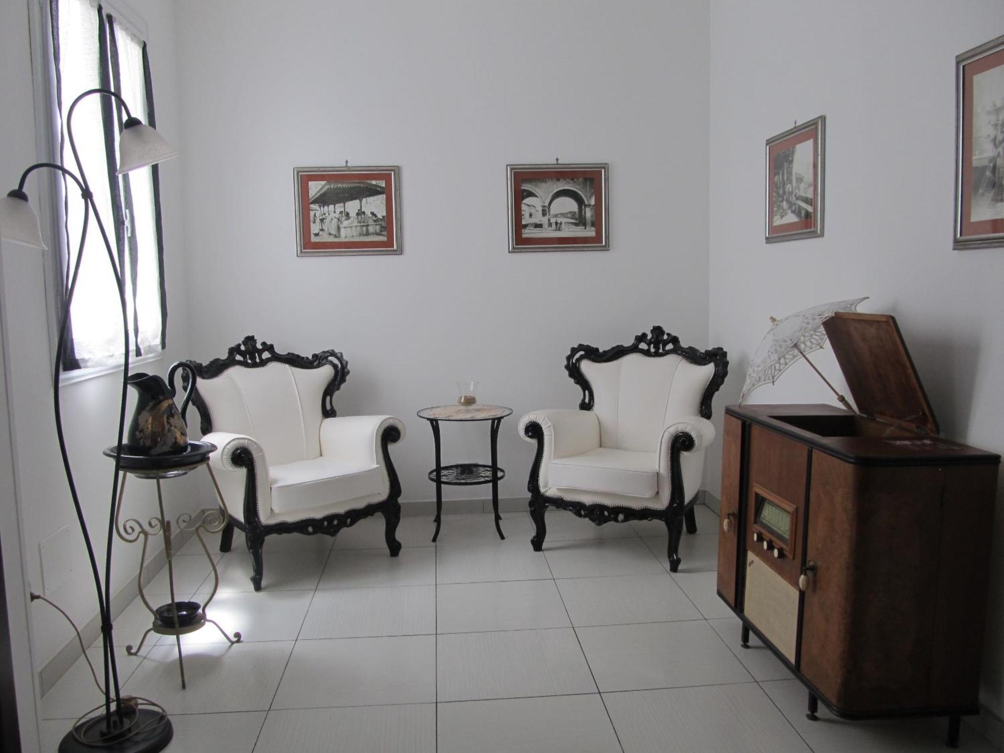 B&B Persi Nel Sud, 포쟐로 외부 사진