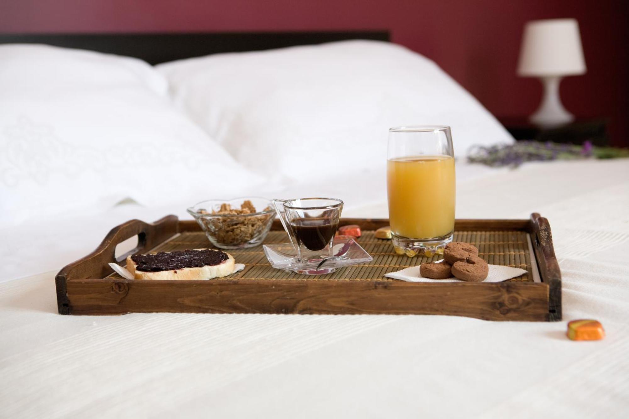 B&B Persi Nel Sud, 포쟐로 외부 사진